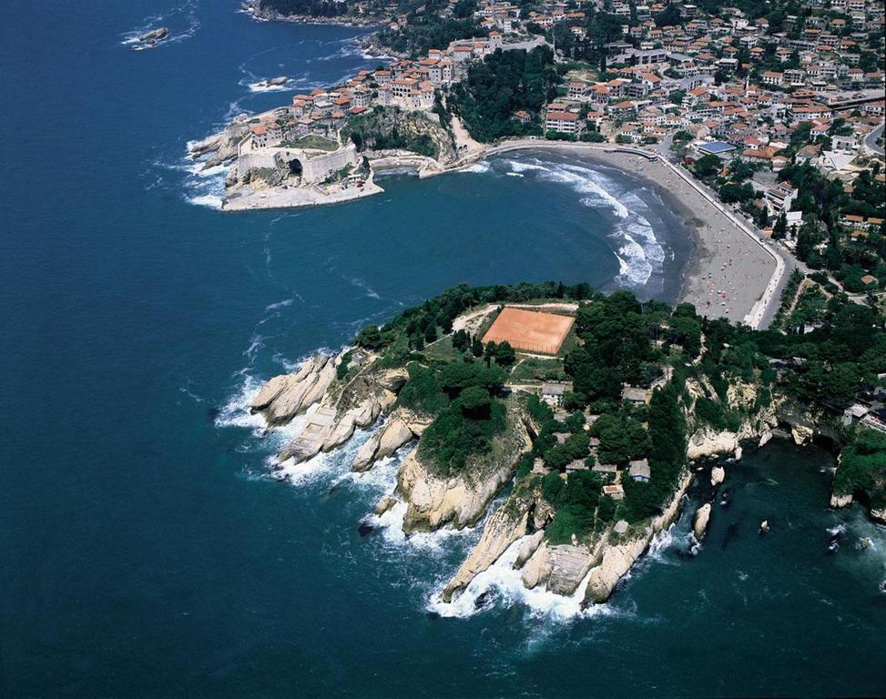Hotel Hoti Ulcinj Luaran gambar