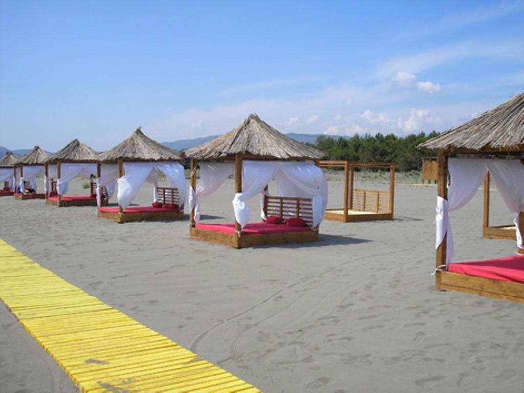 Hotel Hoti Ulcinj Luaran gambar